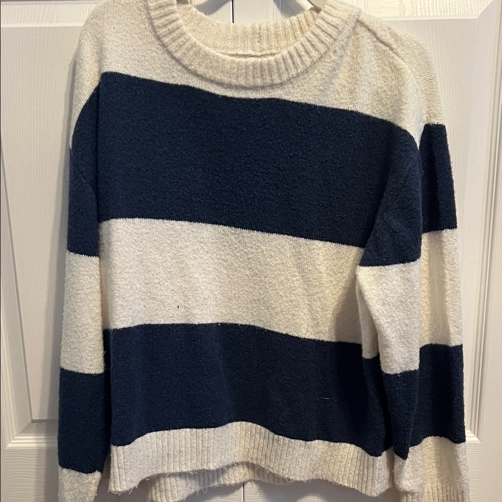 American Eagle Outfitters Navy and White Striped Sweater